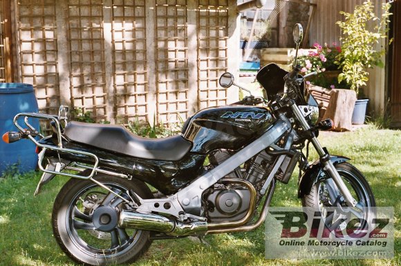 1993 Honda NTV 650 photo